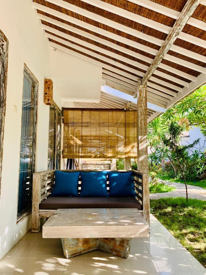 Oasis Villas Gili Trawangan Exterior photo