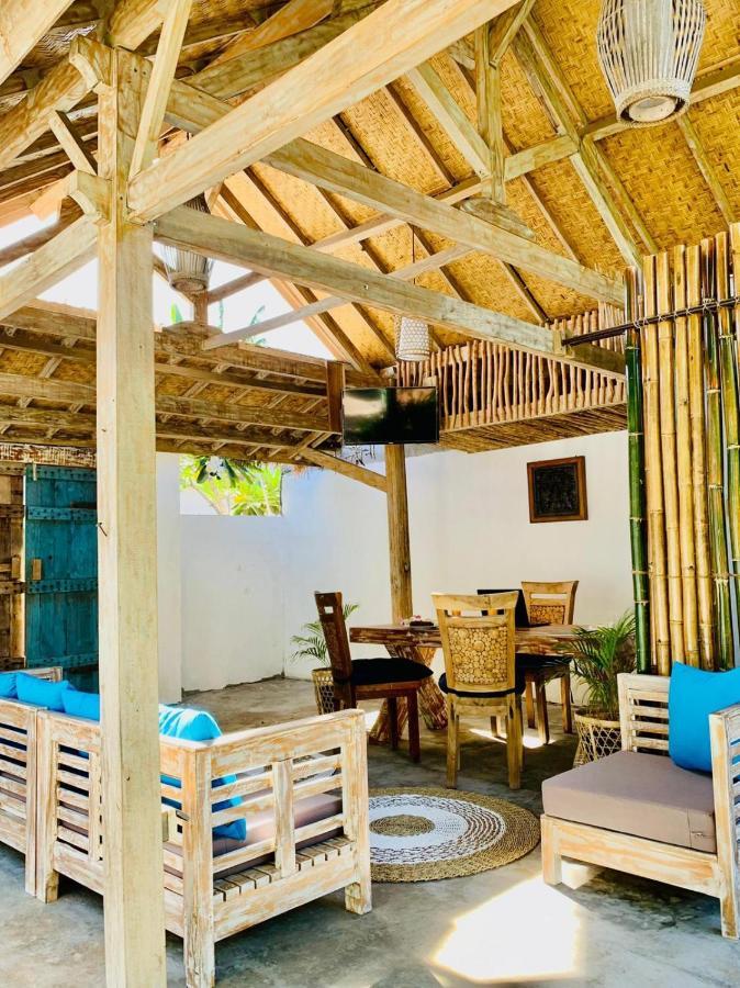 Oasis Villas Gili Trawangan Exterior photo