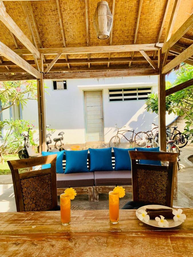 Oasis Villas Gili Trawangan Exterior photo